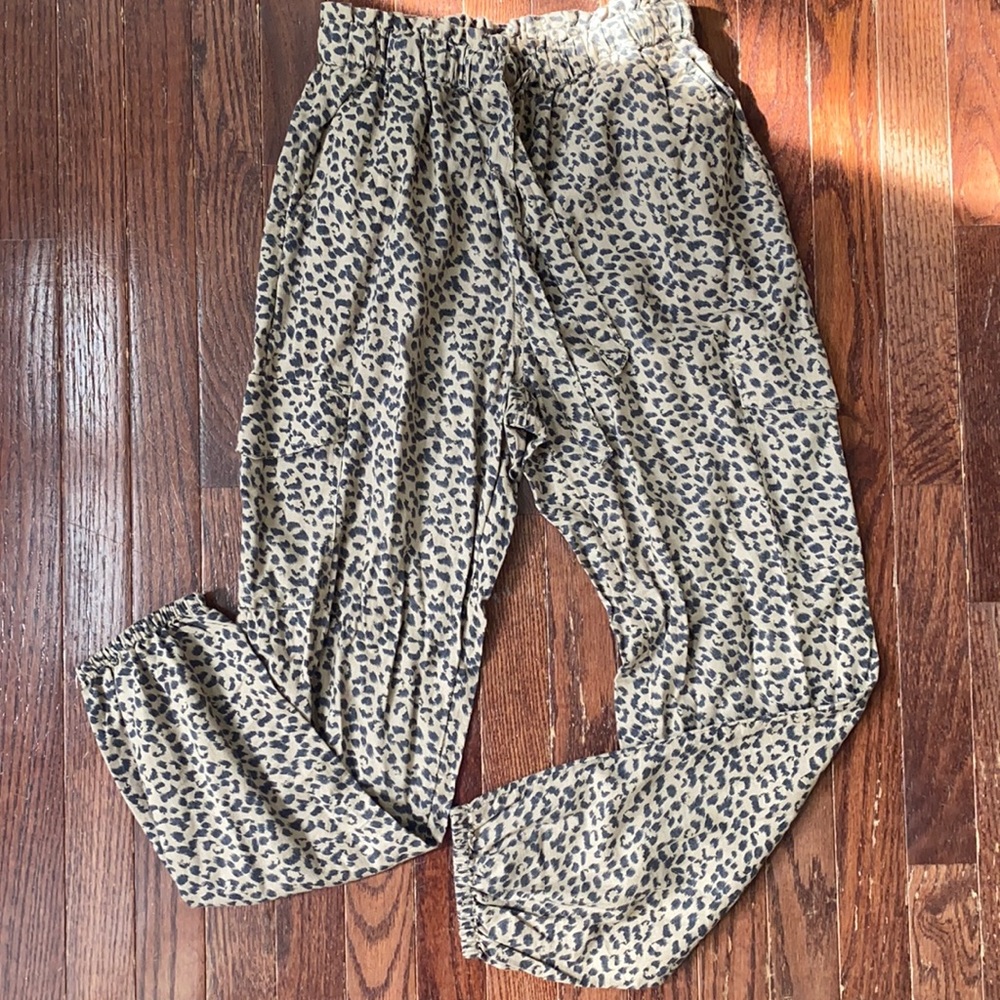 aerie animal print xs jogger